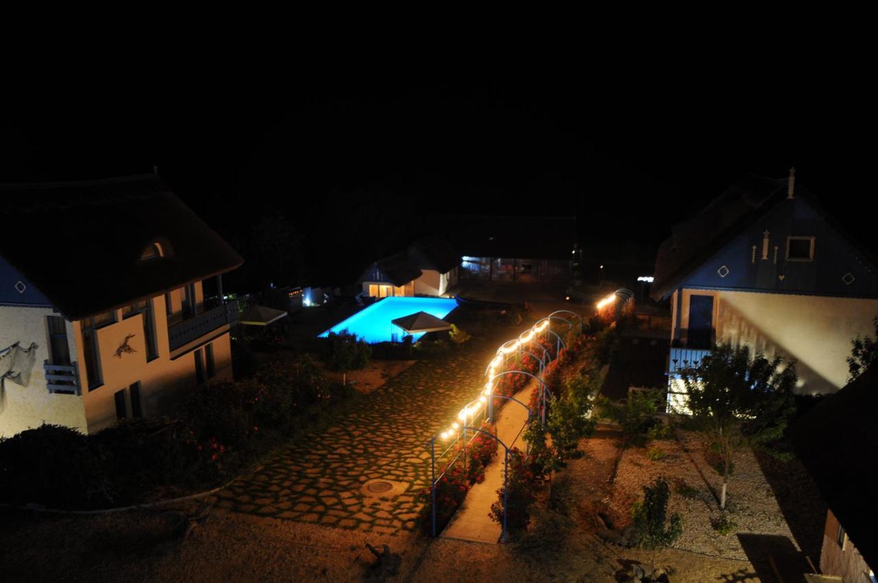 Nena Art Resort Dunavăţu de Jos Esterno foto